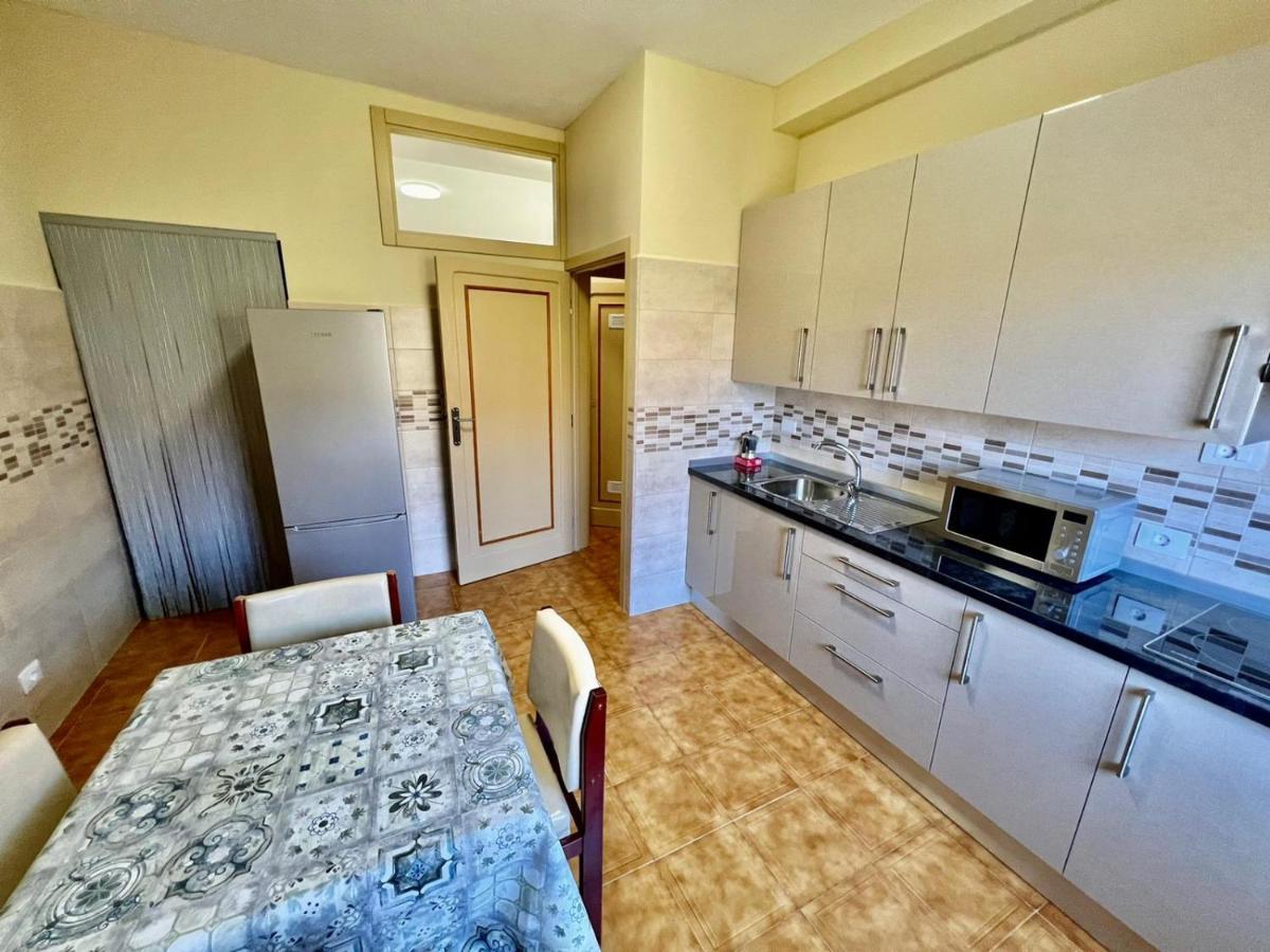 Lovely Spacious Apartment In The Center - Вилафлор Экстерьер фото